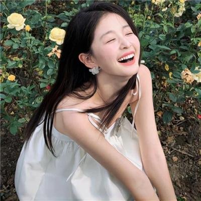 蜜桃女孩